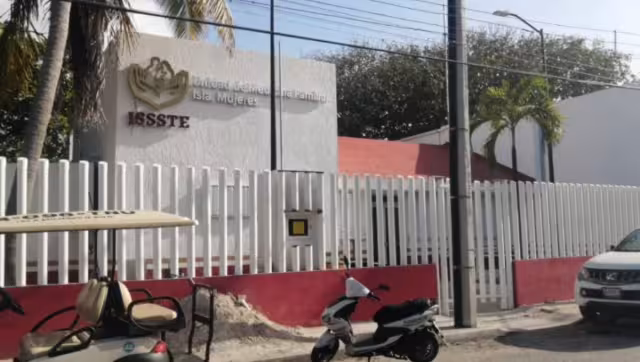 Usuarios acusaron que nunca hay un especialista por las mañanas, pues el Director de la unidad también es el galeno en turno.