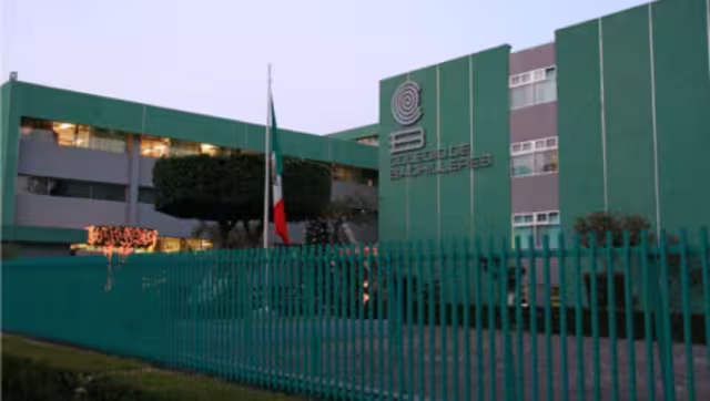 20 planteles del Colegio de Bachilleres se fueron a huelga desde el primer minuto de este jueves