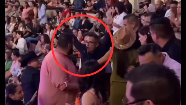 El momento en el que el conductor comenzó a gritar. Foto: Especial