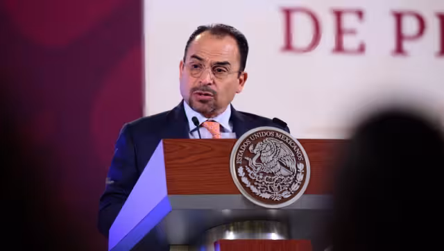 David Aguilar Romero, titular de Profeco, aniunció que esta semana reabrirán diversas tiendas de Grupo Walmart que fueron afectadas por el Huracán Otis en Acapulco