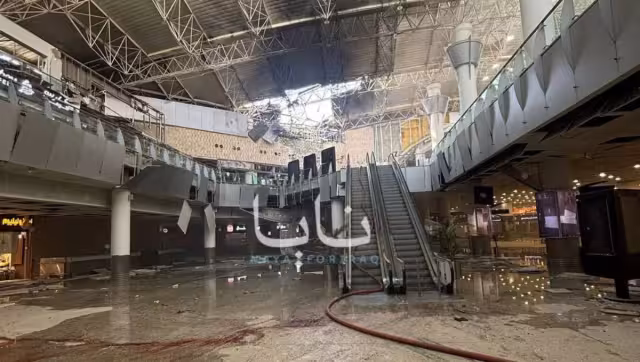 El ataque impactó instalaciones aeroportuarias de Kuwait y obligó a suspender vuelos comerciales por motivos de seguridad