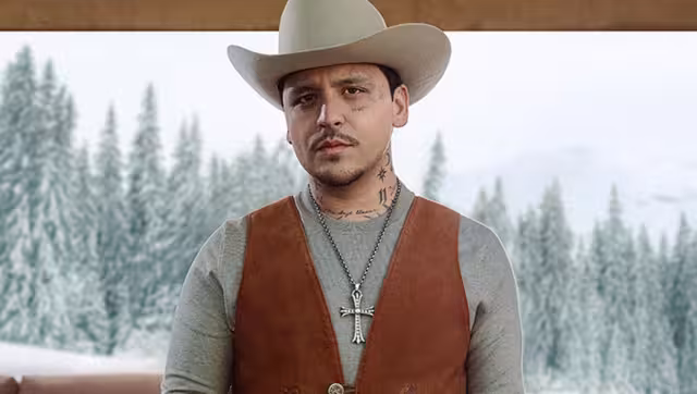 Christian Nodal registra “El Forajido” como nuevo nombre artístico.