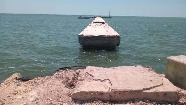 Es necesario demoler la carpeta de concreto y volver a construir el puente