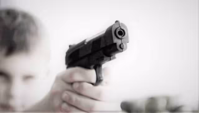 El hombre de 65 años murió en el hospital