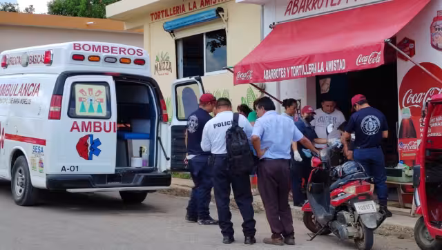 El joven fue valorado por paramédicos por tener la nariz ensangrentada