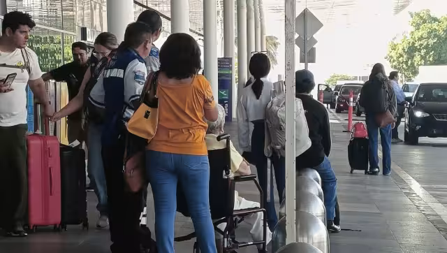 La mujer de 83 años se sintió indispuesta y de pronto se desvaneció.