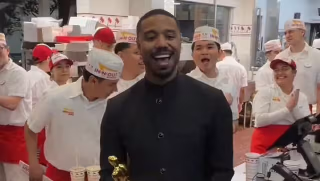 Michael B. Jordan festejó su Oscar comiendo una hamburguesa