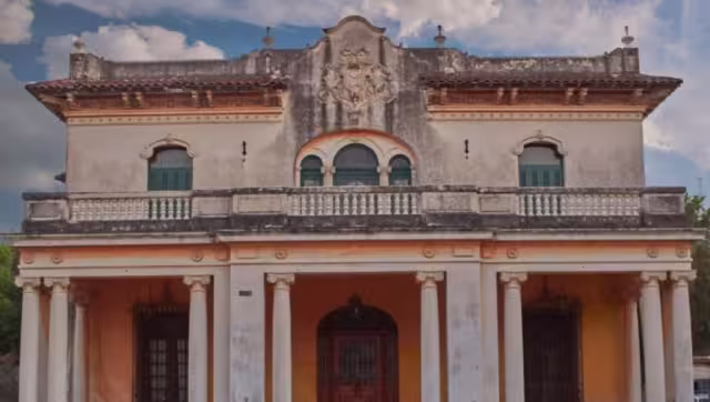 La Casa del Diablo se encuentra en la avenida Colón de Mérida