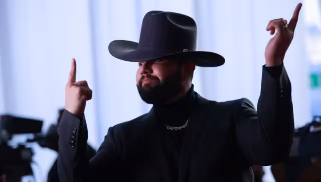 El sonorense alista disco y lo estrenará la próxima semana. Foto: Especial