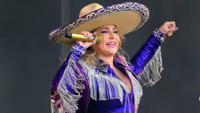 Alicia Villarreal le manda fuerte mensaje a Cruz Martínez por hablar de su relación