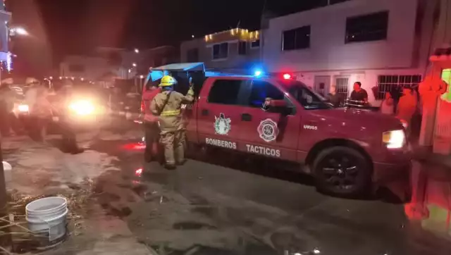 Incendio en vivienda del fraccionamiento Capistrano moviliza a cuerpos de emergencia