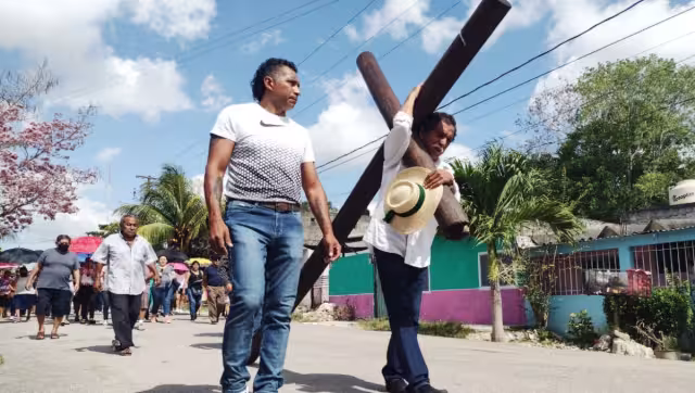 Este Viernes Santo los católicos recuerda la muerte de Jesús en la cruz