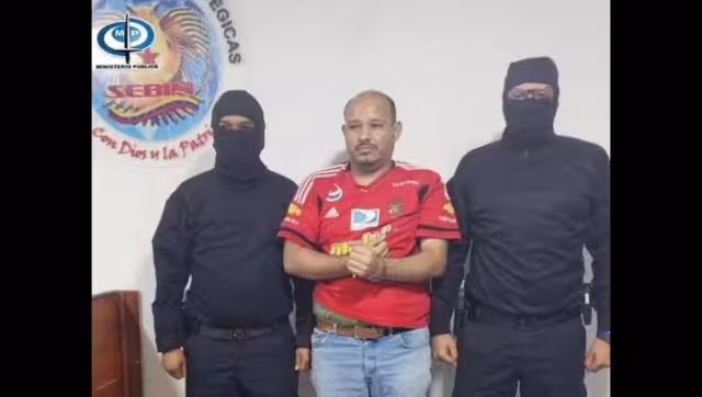 El periodista y activista Carlos Julio Rojas, fue detenido por el Servicio Bolivariano de Inteligencia Nacional por presuntamente ser parte de un complot para asesinar al presidente Nicolás Maduro