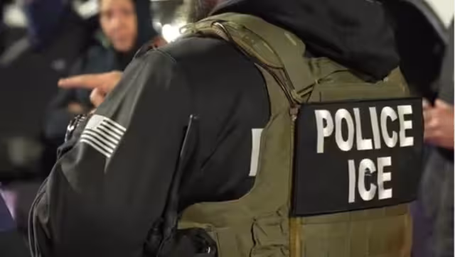 Agente de ICE intenta entrar al consulado de Ecuador en Minneapolis