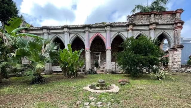 Al principio fungió como un recinto ganadero y posteriormente se volvió un espacio henequenero