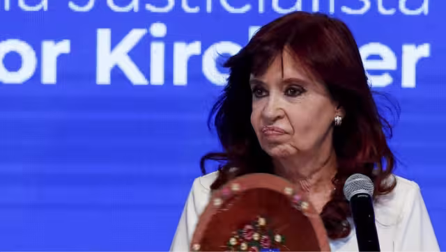 La expresidenta Argentina llegó al Congreso en medio de abucheos