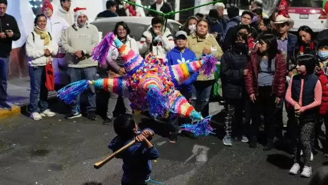 En México, las posadas son una tradición que está ligada a la navidad y que va más allá de la piñata