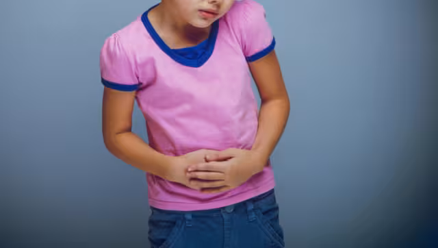 La niña tuvo que ser sometida a una endoscopia para extraer la moneda