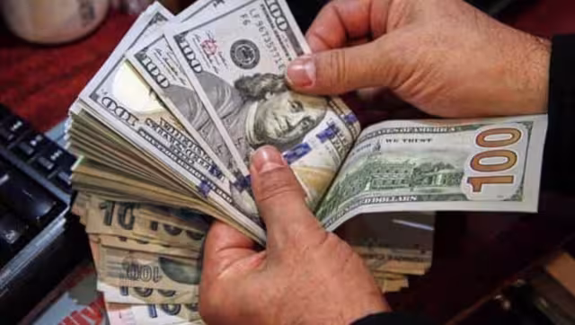 Durante enero, los dólares que enviaron los mexicanos que trabajan en el extranjero a sus familias en nuestro país, alcanzaron los 4 mil 575 millones de dólares