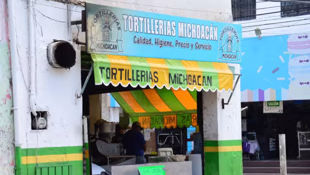 En los supermercados la tortilla se vende en 17 pesos