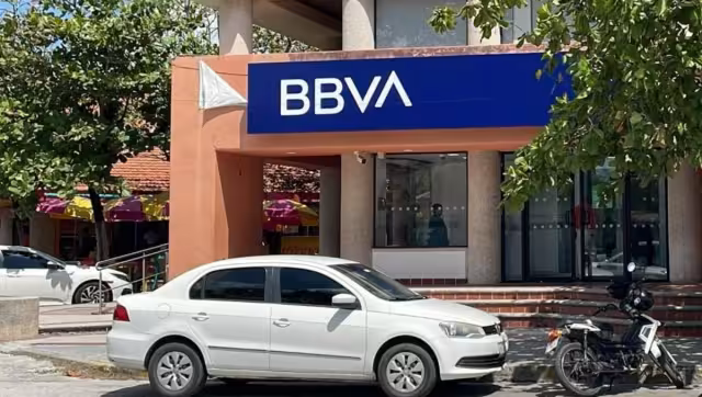 Fue asaltado por un grupo de hombres armados a plena luz de día