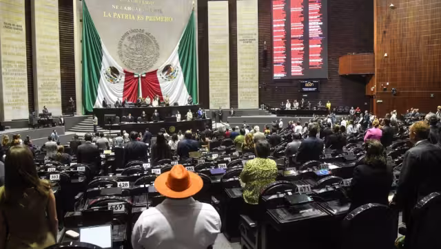 El planteamiento central consiste en eliminar las disposiciones que vinculan la elección de juzgadores con los comicios federales