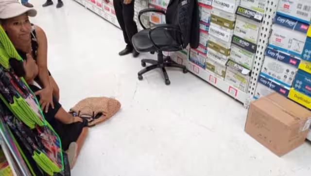 Eva Monserrat, tras caerle unas repisas, exigió que Office Depot pague los gastos médicos