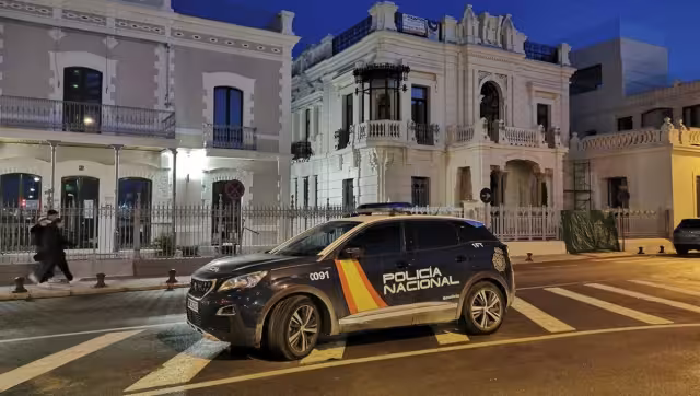 La Policía Nacional de España inició en 2022 una investigación al descubrir en las redes sociales a un individuo que intentaba adoctrinar a jóvenes en la ideología yihadista
