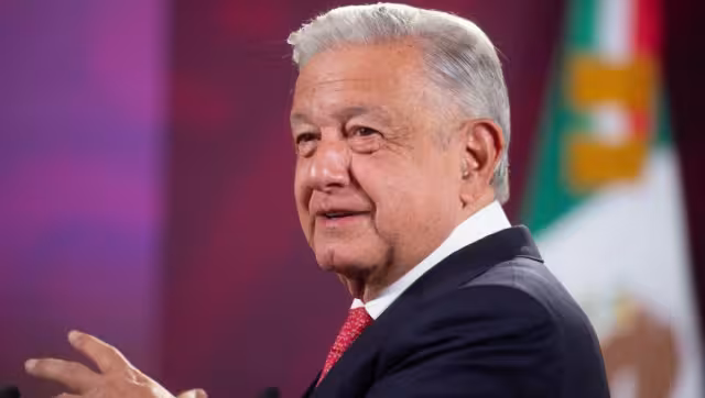 El presidente Andrés Manuel López Obrador señaló que considera dar su último informe de gobierno en un pueblo o incluso en el Zócalo de la CDMX