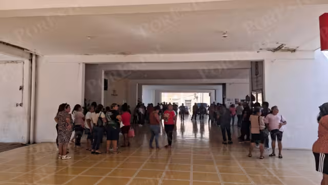 Tras una semana sin salario, 118 trabajadores sindicalizados del Ayuntamiento de Tenabo finalmente cobraron su quincena.