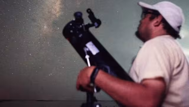 Observaciones del cometa, ya empieza a aparecer su cuerpo celeste