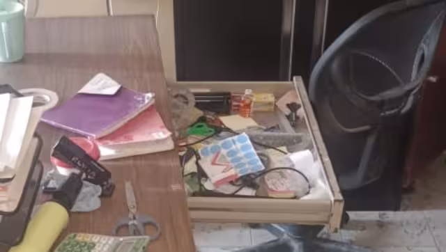 Los padres de familia dicen ya estar cansados de los constantes robos a la primaria