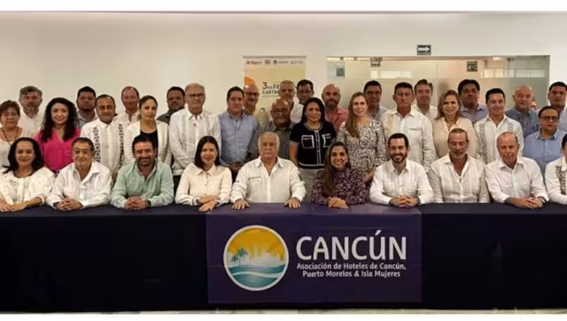 Se reunió con la Gobernadora de Quintana Roo en Cancún