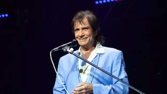 El cantante Roberto Carlos, sufrió un fuerte accidente de auto, este es su estado de salud