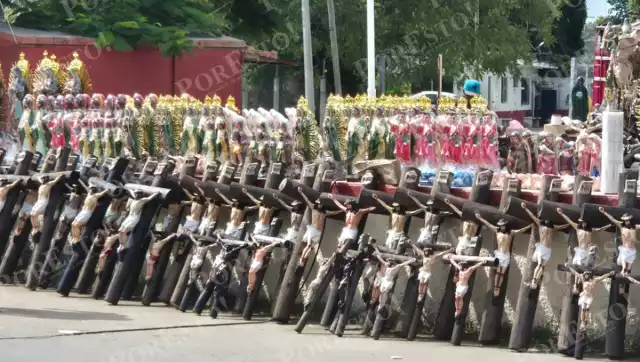 Los venteros de imágenes religiosas en el parque de Las Madres esperan un repunte en ventas por el 12 de diciembre.