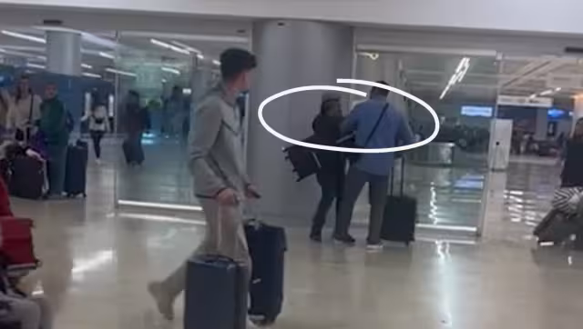 El hombre fue capturado molestando a un pasajero del vuelo procedente de la Ciudad de México