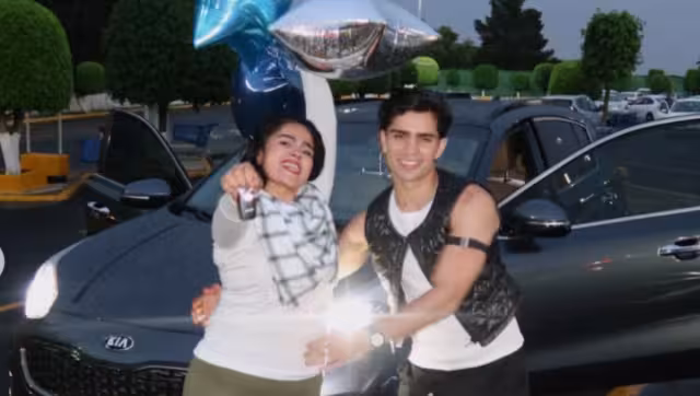 Aarón Mercury sorprende a su mamá con un lujoso regalo por Día de las Madres