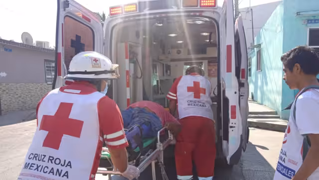 El hombre fue trasladado al hospital para mejores valoraciones