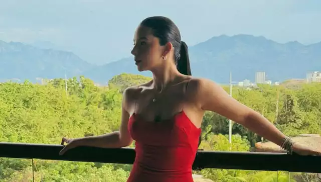 Ángela Aguilar sorprende con su figura en sensual vestido rojo y Nodal no puede evitar comentar