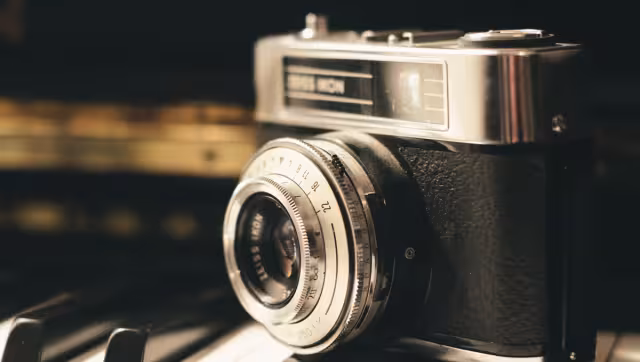 En el  año 2010, el proyecto World Photo Day celebró por primera vez el día de la Fotografía el 19 de agosto