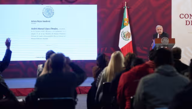 Andrés Manuel López Obrador firmó la ratificación para que Arturo Reyes Sandoval continúe como director general del IPN.