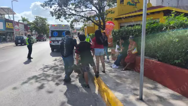 Accidente en el malecón deja dos lesionados por exceso de velocidad