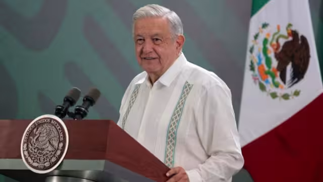 Andrés Manuel López Obrador encabeza este martes 2 de enero, la conferencia mañanera desde Tabasco