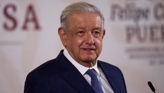 Andrés Manuel López Obrador señaló que la reforma en materia de vivienda beneficiará a los que se casan, se unen y quieren tener su casa