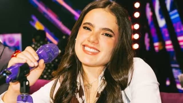 Camila Fernández vuelve a “Juego de Voces” a una semana de su operación.