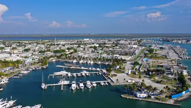 Familiares la sacaron del agua y pidieron apoyo a paramédicos de la Secretaría de Seguridad Pública, pero poco se pudo hacer