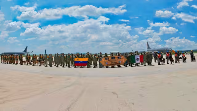 México envió insumos médicos, herramientas y equipo especializado en tres aviones que fueron recibidos por autoridades venezolanas
