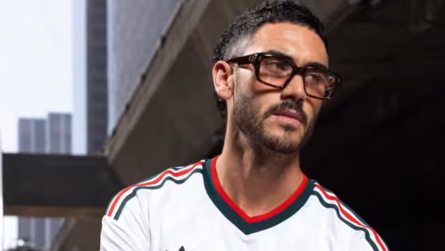 Alejandro Speitzer fue 'robado' por otro influencer en la inauguración de la Copa Mundial: VIDEO