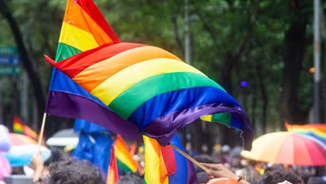 Gobierno de la CDMX aclara si la Marcha del Orgullo podrá ingresar al Zócalo.