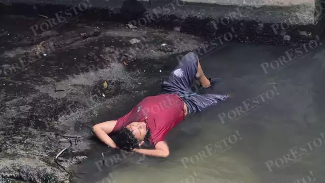 Hombre en presunto estado de ebriedad termina dentro de la caleta y es rescatado